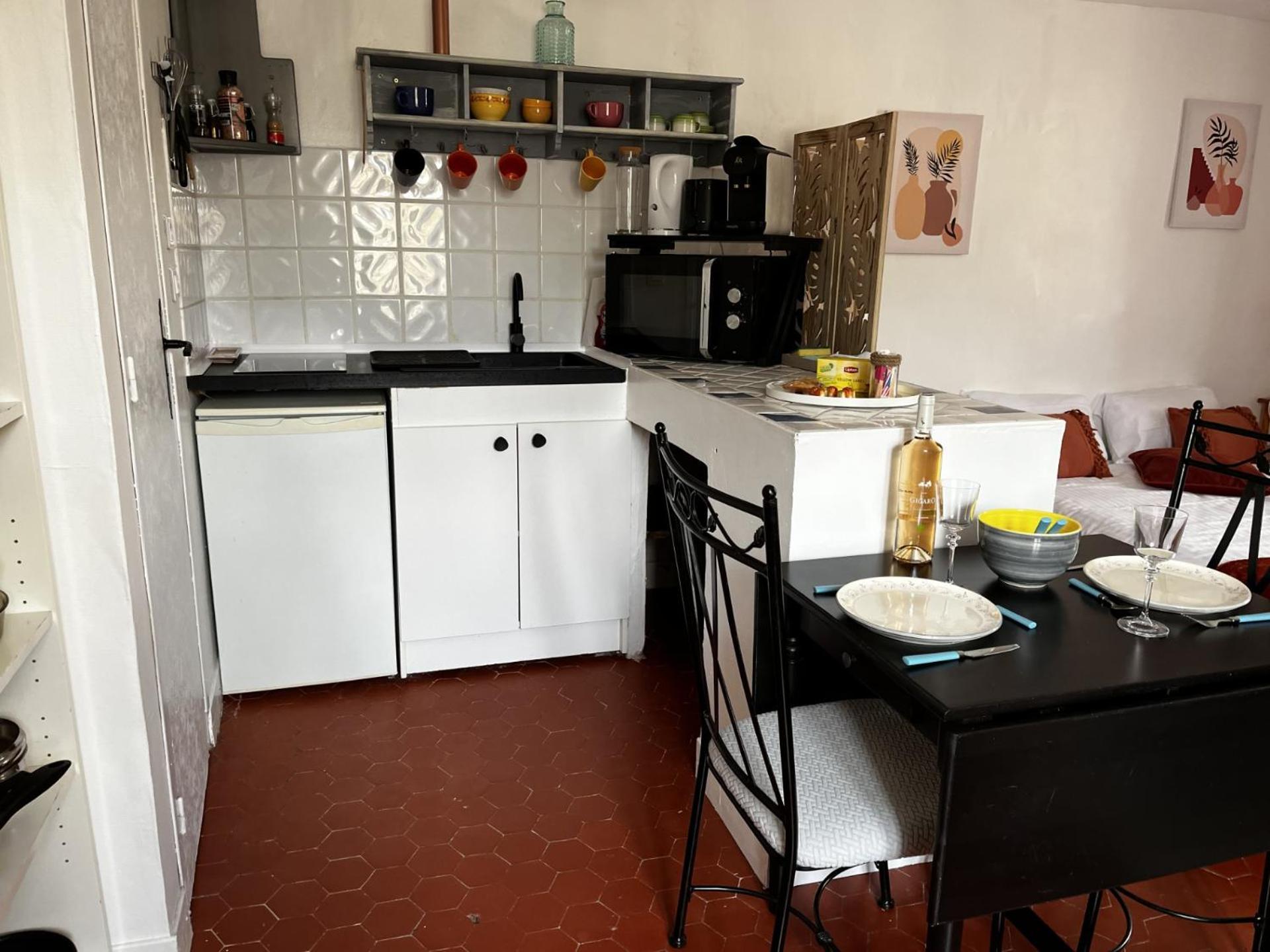 Au Coeur Du Village Provencal Tourtour Eksteriør bilde